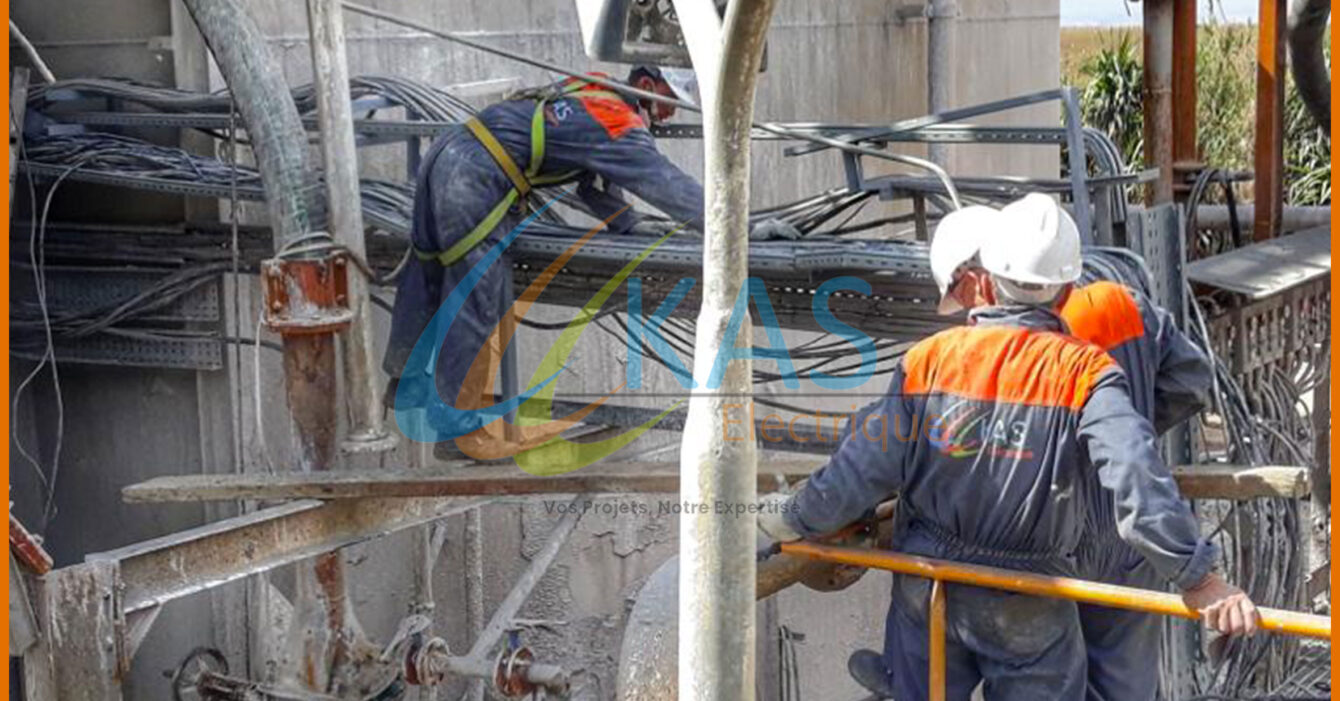 CHANGEMENT DU CHEMIN DE CABLE GALVANISé par PVC CHANGEMENT DU CHEMIN DE CABLE GALVANISé par PVC